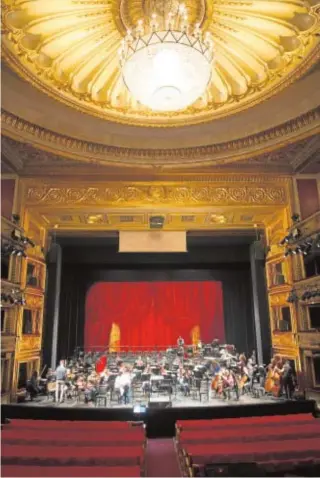  ?? ISABEL PERMUY ?? Un ensayo de orquesta en el Teatro de la Zarzuela