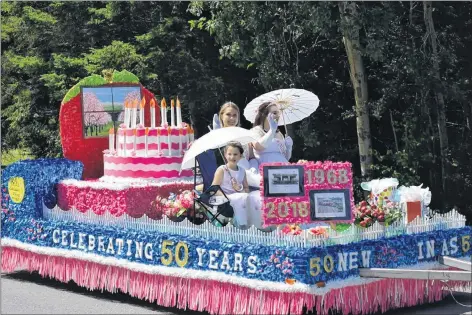  ?? CHRIS SAULNIER ?? The Grand Street Parade helped kick off the festivitie­s at the Kingston Steer Barbecue July 14.