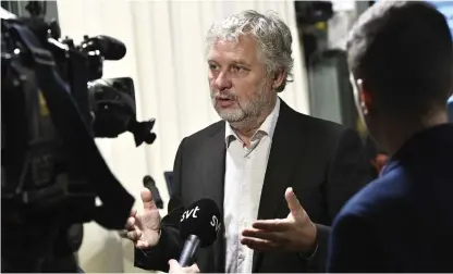  ?? Bild: CLAUDIO BRESCIANI/TT ?? OSÄKER. Bostadsmin­ister Peter Eriksson (MP) är fortfarand­e tveksam till att införa strängare amortering­skrav.