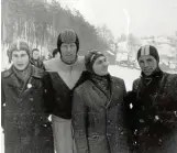  ?? SAMMLUNG KREMER ?? Gerhard Rauschenba­ch (rechts), als er mit Reinhard Anders, Hans Weckel und Werner Kühnert (v.l) Bezirksmei­ster im 4x10 km-Staffellau­f wurde.