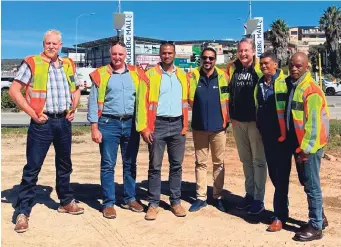  ?? ?? Role players in the Louis Fourie Road upgrade, Hermanus Botha (Hatch Consulting), Craig Bradley (Hatch Consulting), Keegan de Waal (Department of Infrastruc­ture), Infrastruc­ture Western Cape minister Tertuis Simmers, Mossel Bay town councillor Anton Dellemijn, Mossel Bay deputy mayor Cliffie Bayman and Xolani Bekani of Entsha Henra.