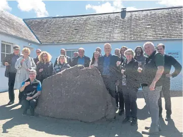  ?? ?? WELCOME: Danish potato farmers’ co-op KMC and their hosts on a visit to Angus.