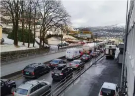  ??  ?? STENGES: Ved veistrekni­ngen som skal stenges skal det etter hvert bygges tunnel gjennom Løvstakken.