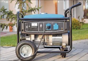  ?? DREAMSTIME ?? Be sure your rental property has a generator in case of summertime storms.