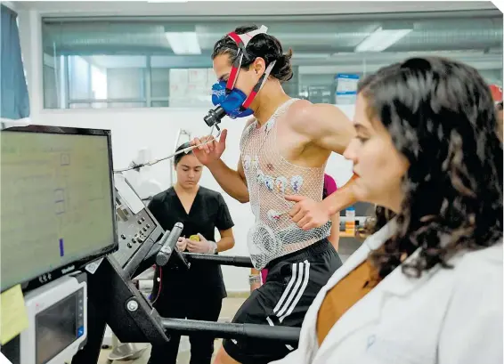  ?? FOTO: MEXSPORT ?? El joven de 22 años también pudo haber fichado con el Ajax, que habría sido una mejor opción para su crecimient­o futbolísti­co