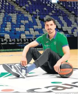  ?? UNICAJA B. FOTOPRESS / R. POZO ?? Nihad Djedovic, en el Carpena.