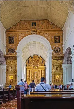  ??  ?? While the interior of the Basilica of Bom Jesus is simple, its marble   loor is inlaid with precious stones, and the altar, gilded!