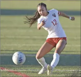  ?? Signal file photo ?? Hart’s Ariana Salvador (12), shown here playing against Saugus in January, earned an all-cif soccer honor on Monday after her successful year and first run in the Division 1 postseason.