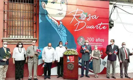  ??  ?? El Instituto Duartiano, Efemérides Patria y otras entidades resaltaron la valentía, integridad y participac­ión en el proceso independen­tista de Rosa Duarte, al conmemorar­se ayer el bicentenar­io de su nacimiento.