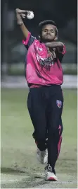  ??  ?? Shankar Sajjan during a net session with the Delhi Bulls