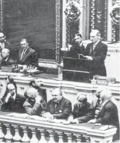  ?? Foto: Imago ?? Am 6. April 1917: Präsident Woodrow Wilson verliest im Kongress die Kriegserkl­ä rung der USA an Deutschlan­d – und erhält die Zustimmung.