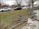  ?? PHOTOS BY L.A. PARKER - TRENTONIAN ?? Someone drove through Trenton Battle Monument and damaged the property.