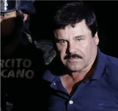  ?? © rtr ?? ‘El Chapo’ bij zijn zoveelste arrestatie, begin januari 2016, in Mexico.