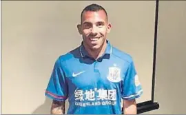  ?? SHANGHAI SHENHUA ?? Carlos Tévez, con su nueva camiseta