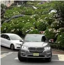  ??  ?? The BMWX5 at San Francisco’s famous Lombard Street