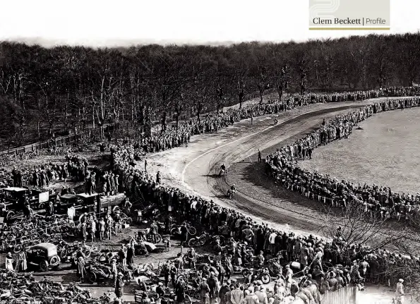  ??  ?? Above: The first speedway meeting, High Beech, 1928. The sport’s popularity
was evident from the outset. (Mortons Archive)