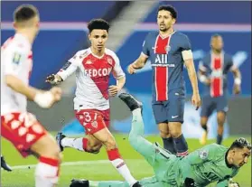  ?? FOTO: EFE ?? Superados El PSG perdió en casa contra el Mónaco y se complicó la vida en la Ligue 1