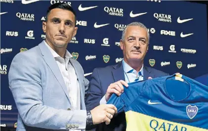  ?? M.CARROLL ?? Nicolás Burdisso. Flamante director deportivo de Boca, eligió a Alfaro para reemplazar a Guillermo.