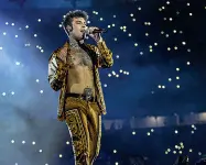  ??  ?? Show A sinistra, Fedez: il rapper milanese si accinge a pubblicare il nuovo album da solista A destra, i formaggi protagonis­ti della manifestaz­ione vicentina