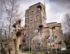  ?? RP-FOTO: RALPH MATZERATH ?? Für den Bau der Friedenski­rche in Baumberg ließ sich der Schweizer Architekt von den Alpen inspiriere­n.