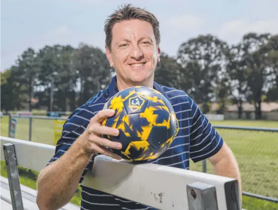  ?? Picture: JERAD WILLIAMS ?? Coomera Colts junior coach Andrew Whelan is the driving force behind the LA Galaxy’s 2019 Australian trials.