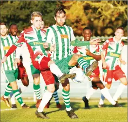  ?? PICTURE: Gary House ?? BATTLE: Windsor’s Daniel Roberts, left, in action