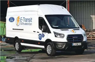  ?? Fotografij­i Blaž Kondža ?? Ford transit so v izvedbi na elektriko predstavil­i tudi pri nas. Zanimivo bo videti, koliko jih bodo prodali glede na visoko ceno.