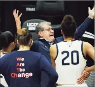  ?? David Butler II / USA Today ?? UConn coach Geno Auriemma talks to his team during a break in Monday’s game against Marquette.