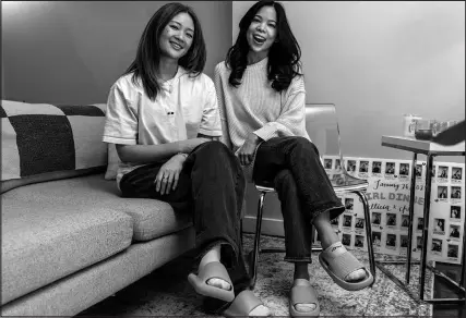  ?? YE FAN/THE NEW YORK TIMES ?? Ellicia Chiu, left, and Cher Su, right, at their apartment in the Lower East Side on Feb. 21.