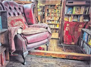  ?? PHOTO: WORD ON THE WATER ?? Books are crammed into every nook and cranny in the cosy interior.