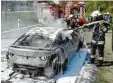  ?? Foto: Wilhelm Schmid ?? Das Auto einer Familie ist am Samstag in Brand geraten.