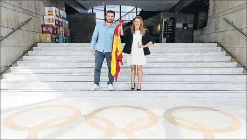  ?? COE ?? Saúl Craviotto y Mireia Belmonte, ayer en la sede del Comité Olímpico Español, en Madrid