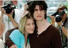  ??  ?? Con Garrel Valeria con l’ex compagno, Louis Garrel, nel 2007. Nella foto grande, ai David