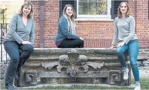  ?? EDUARDO LIMA/STARMETRO ?? U of T grad students Tanya McCullough, left, Leora Bebko and Hannah Hadfield are organizing a Campbell House exhibit that brings ruins of some of Toronto's earliest buildings back downtown.