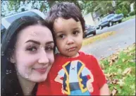  ?? Christian Abraham / Hearst Connecticu­t Media ?? A photo of Rosalie Acquefreda, 20, and her son Eli, 3.