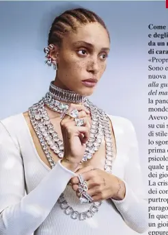  ??  ?? MUSA
La modella Adwoa Aboah indossa alcune creazioni della Collection I di Swarovski.