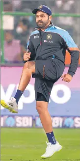  ?? BCCI ?? Rohit Sharma took a knock on his fingers while taking throwdowns at a net session in Mumbai on Sunday.