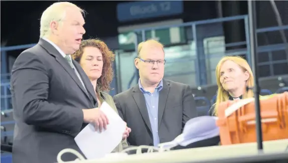  ??  ?? &gt; Birmingham Post &amp; Mail political guru Neil Elkes (second from right) contributi­ng to the Adam Boulton TV programme during the 2017 general election