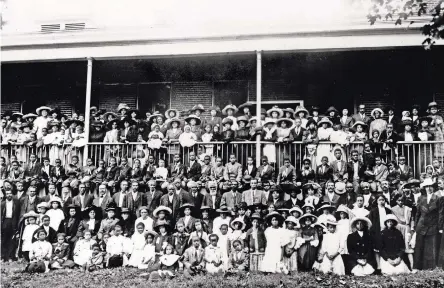  ?? THE SISTERS OF CHARITY OF NAZARETH ARCHIVAL CENTER ?? The Sisters of Charity of Nazareth held their centennial in 1912, inviting former slaves.