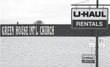  ?? Marie D. De Jesús / Staff photograph­er ?? Damon McCullum lives in Katy but decided to open a U-Haul business in Greenspoin­t after joining the Green House Internatio­nal Church, a congregati­on known for community outreach. “I saw a bigger need here versus Katy,” said McCullum, whose business employs five workers.