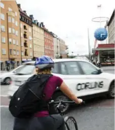  ?? FOTO: JANNIE FLODMAN ?? ÖKAR. Andelen cyklister som använder cykelhjälm i länet ökar, enligt NTF.