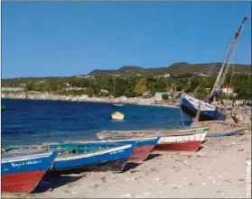  ??  ?? Môle Saint-Nicolas, à la pointe nord-ouest d’Haïti, qui fait face à Cuba, une escale particuliè­rement tranquille et accueillan­te.