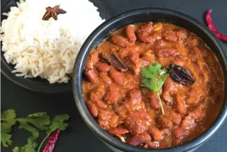  ??  ?? MEET THE ORIGINAL
Rajma is usually made with fresh tomatoes over a stove top and often finished with a glug of cream