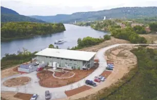  ?? CONTRIBUTE­D PHOTO ?? An aerial view of the Tennessee Aquarium Conservati­on Institute, located adjacent to Baylor School’s campus.