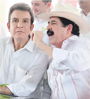  ?? FOTO: EL HERALDO ?? El presidente Juan Orlando Hernández mencionó que el acercamien­to de Venezuela con Manuel Zelaya Rosales y Salvador Nasralla, líderes de la Alianza, va más allá de la parte electoral.