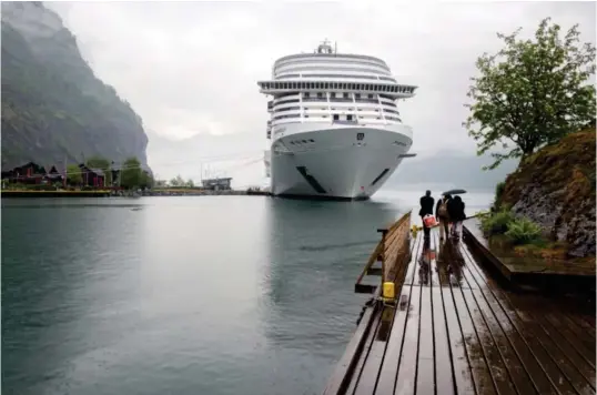  ?? ARKIVFOTO: RUNE SÆVIG ?? I Flåm er en av fem permittert nå. Det meste er stengt ned. Dette bildet er fra i fjor vår.