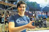  ?? Picture: SIMPHIWE NKWALI ?? BIG WHEEL: Petri Oosthuizen, winner of the University of Pretoria robocar race, with his vehicle