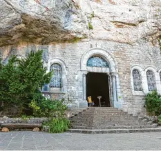  ?? Foto: Adobe Stock ?? Wallfahrts­ort Maria-Magdalena-Grotte im französisc­hen Saint-Baume: 40 Jahre dauerte es, bis Elisabeth Berger Klarheit über ihren Fall bekam.
