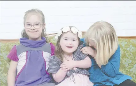  ??  ?? Around 20 child models with disabiliti­es participat­ed in the first Changing the Face of Beauty Headshot Clinic in Canada at the Wheelbarro­w Gardener in St. Albert on Saturday.