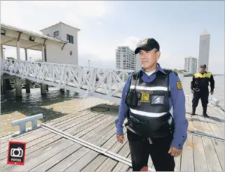  ?? FREDDY RODRÍGUEZ / EXPRESO ?? Mocolí. El muelle está habilitado para la vigilancia de una compañía de seguridad y de la Policía Municipal.